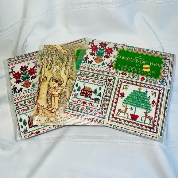 Hallmark Gold Crown Christmas Gift Wrap Vintage NEW SEALED Woolworth’s‎ - Picture 1 of 6
